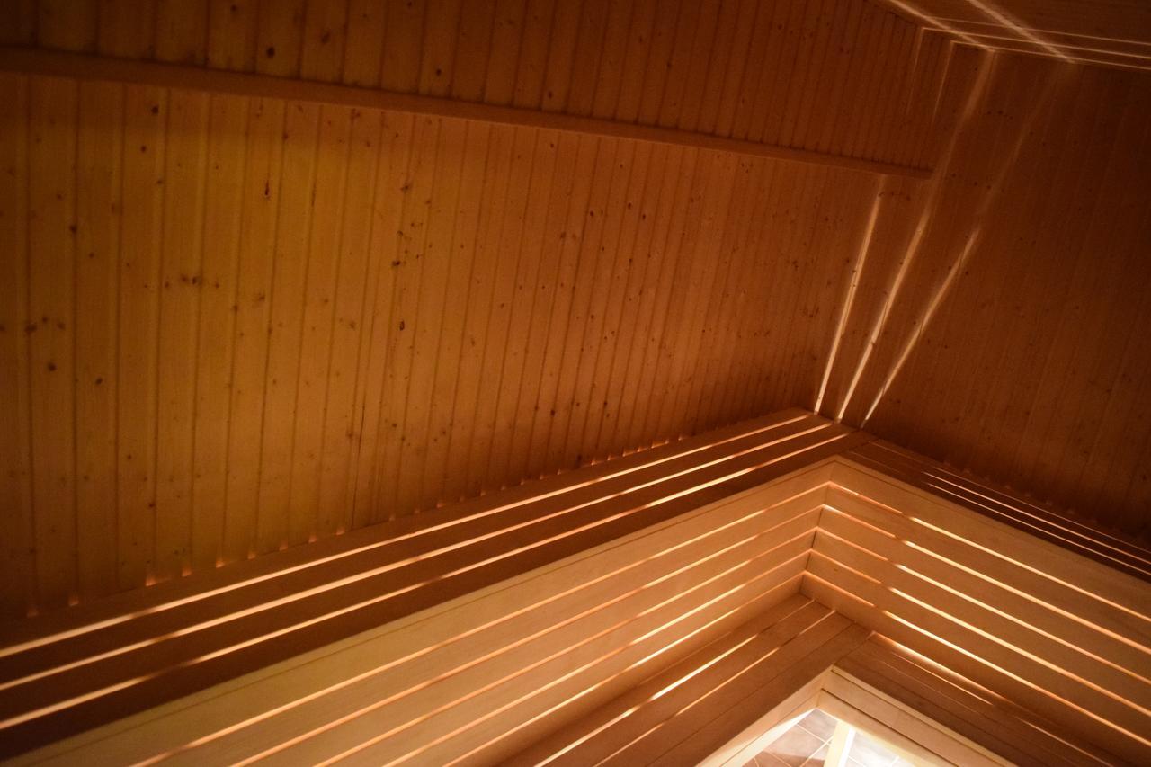 Hotell Haessloe Vasteras Exterior photo